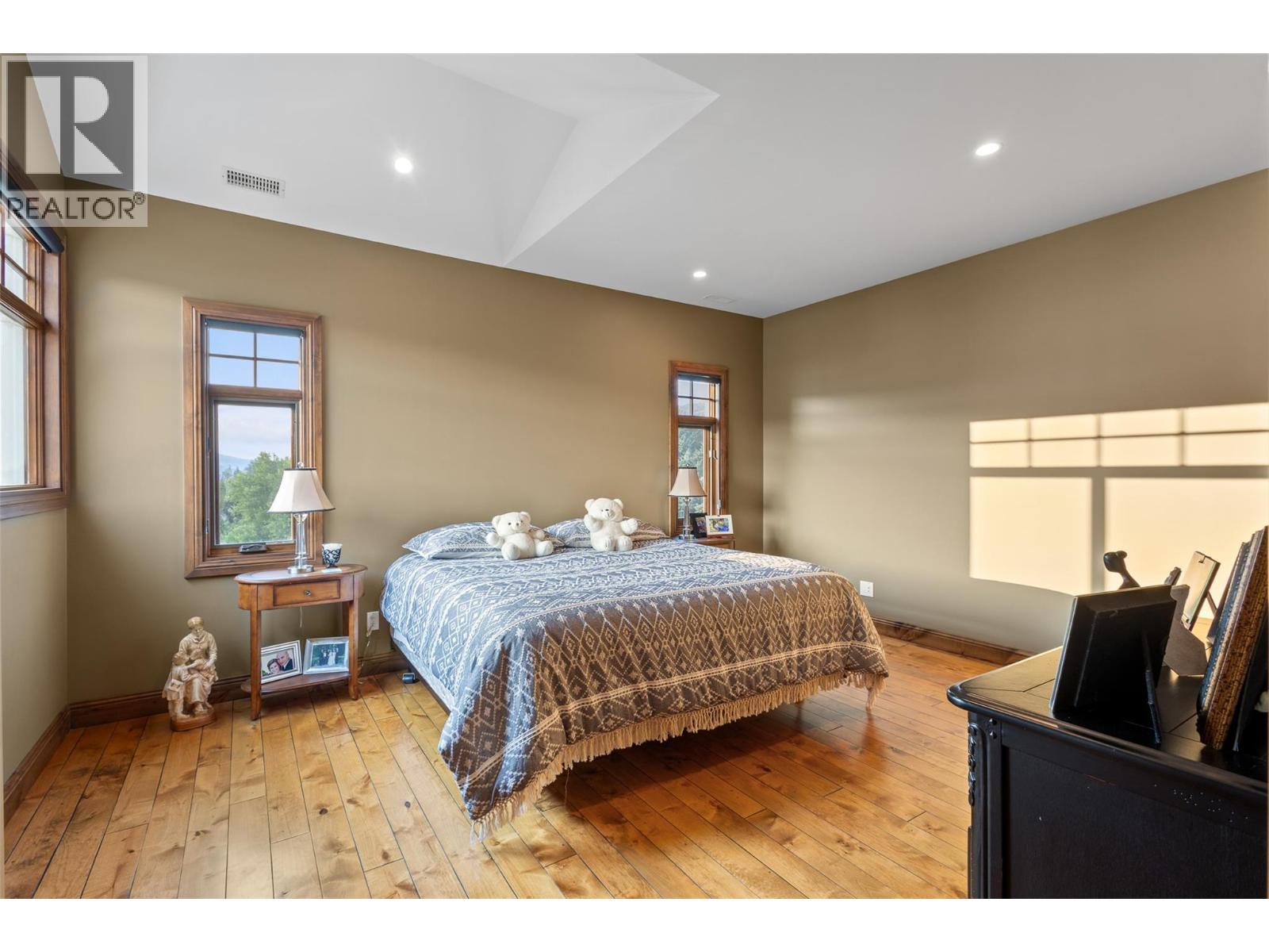  14911 Oyama Road, Oyama