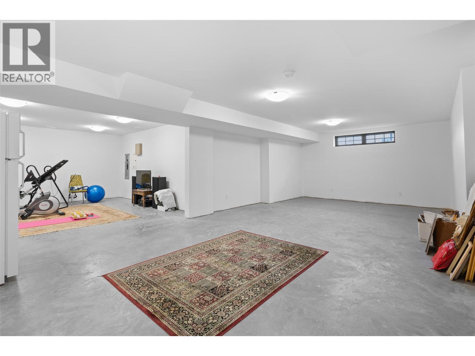  14911 Oyama Road, Oyama