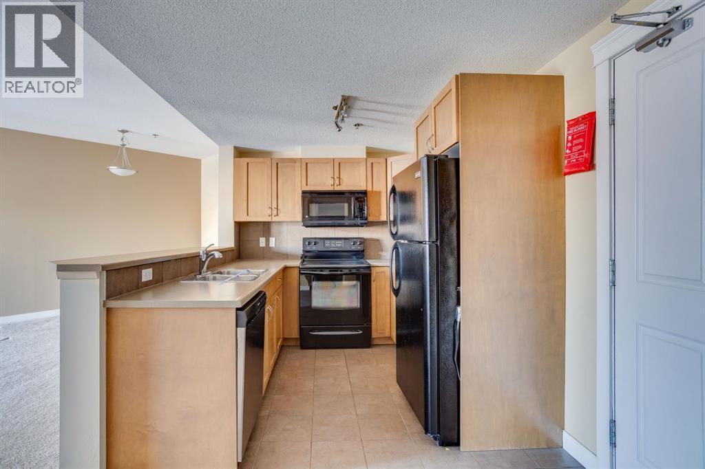 206, 108 Denholm Gate - Photo 5 of 15, Fort McMurray, Alberta