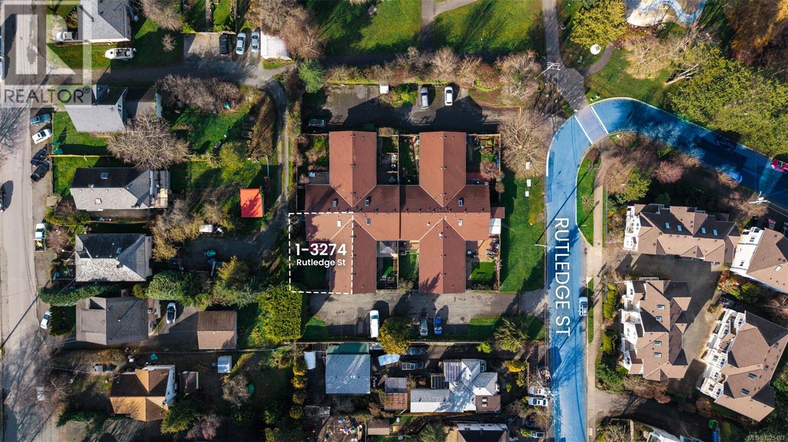 1 3274 Rutledge Street, Saanich