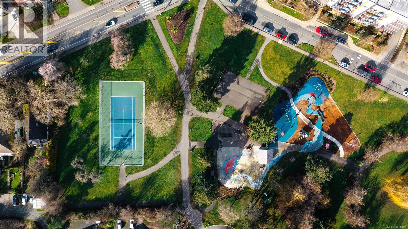 1 3274 Rutledge Street, Saanich