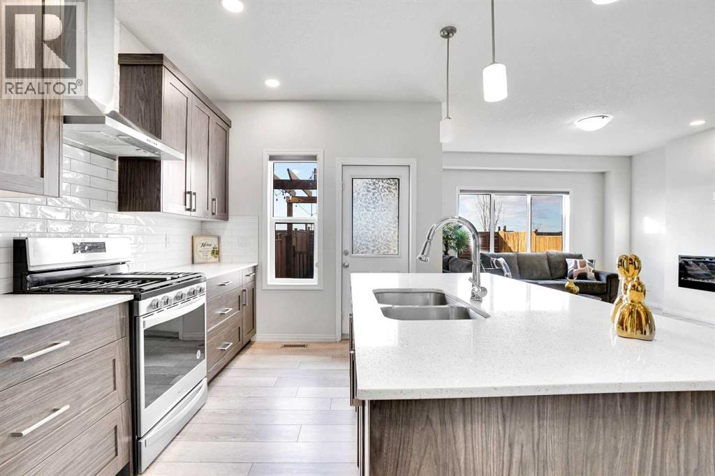 Single Family House for Sale in  Savanna Way NE Saddle Ridge Calgary 