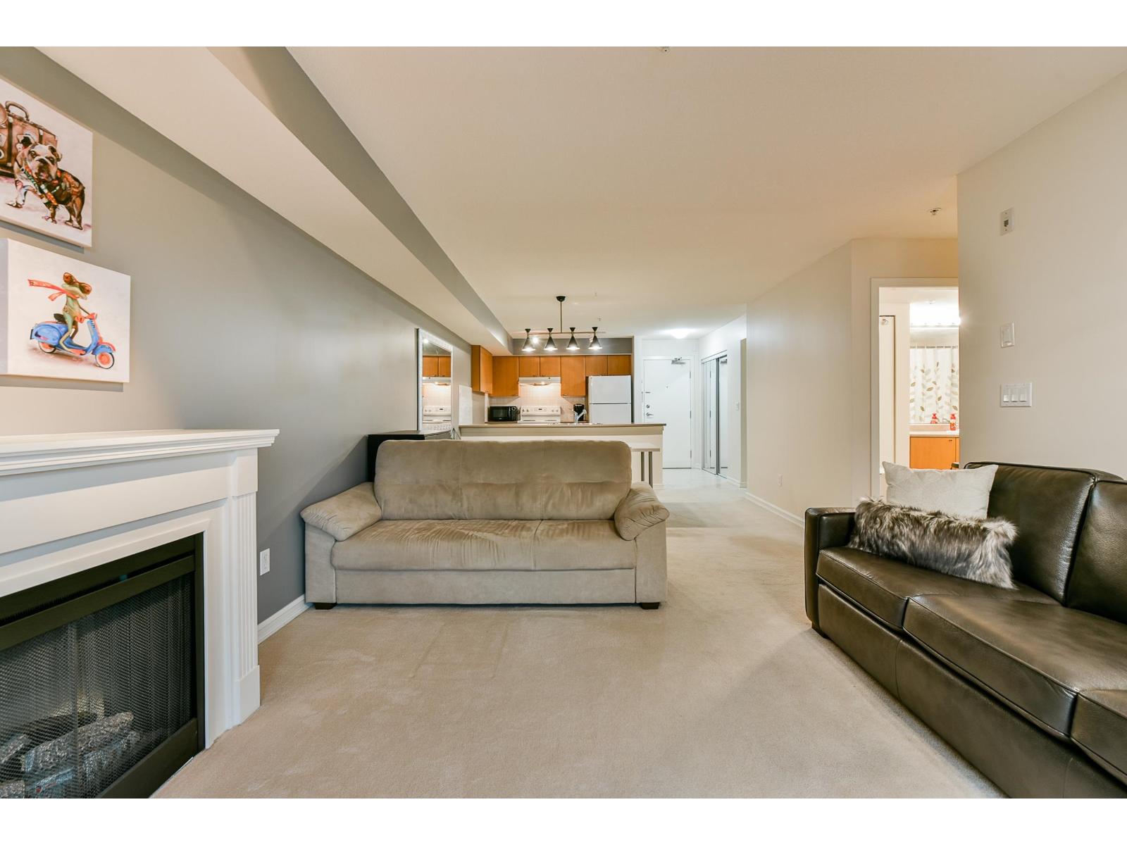 313 10088 148 STREET - Photo 3 of 18, Surrey, British Columbia