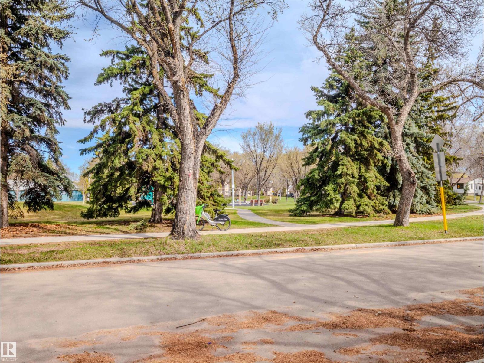 
          5911 119 AV NW
            <br/>
            <span>Edmonton</span>
            , 
            <span>AB</span>
             <span>T5W1J5</span>
         - Photo 37