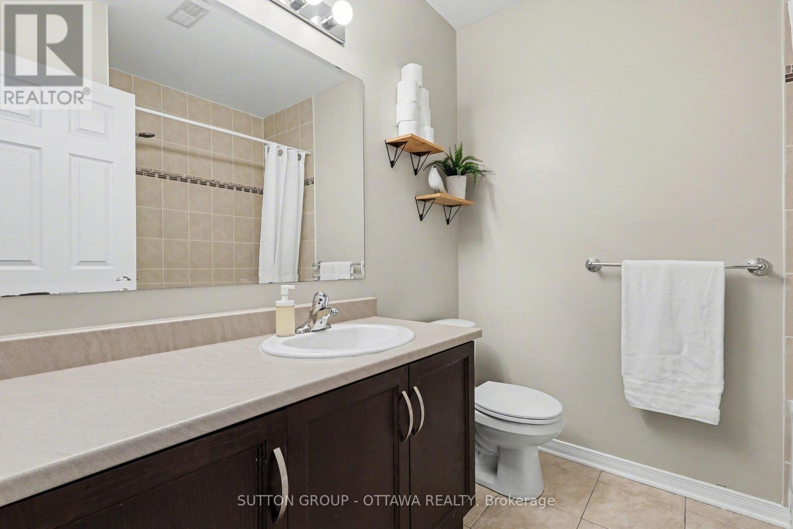 340 LONDON TERRACE - 23