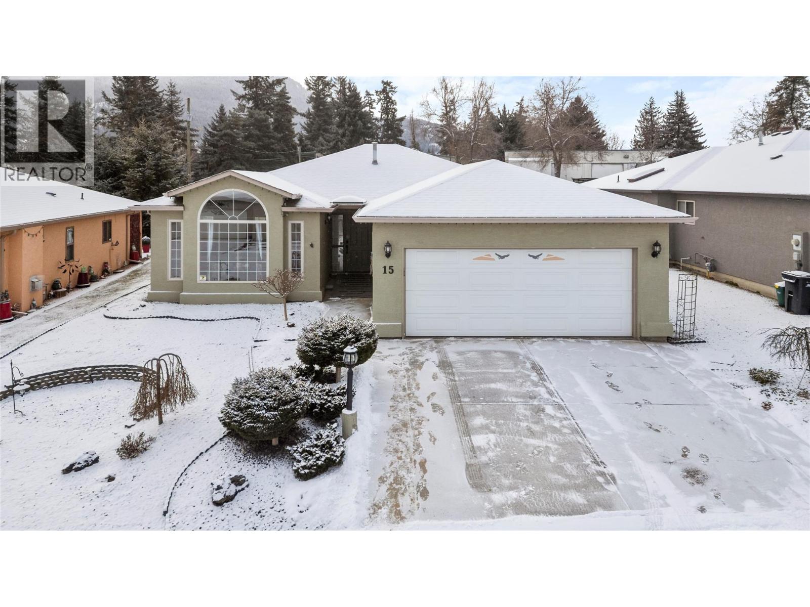 15 2595 Catherine Place, Armstrong