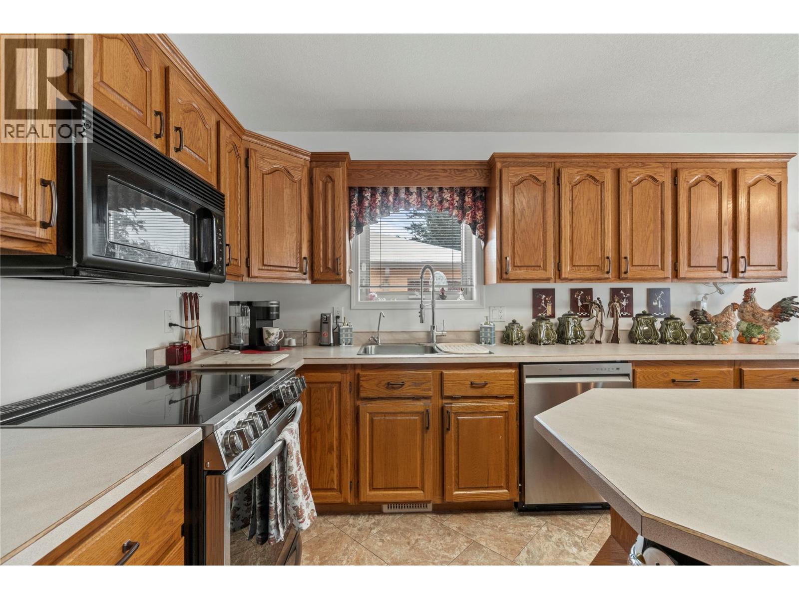 15 2595 Catherine Place, Armstrong