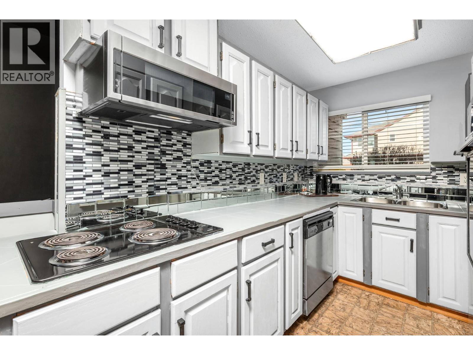 8 5300 25 Avenue, Vernon