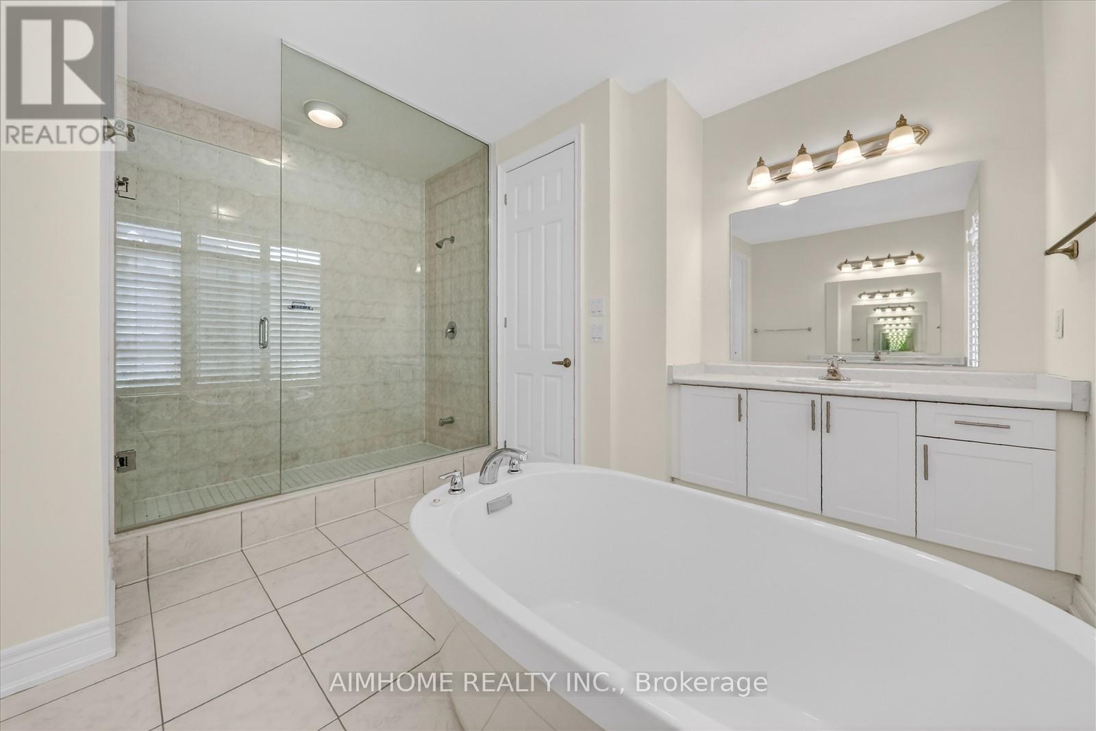 94 BRABIN CIRCLE - 25