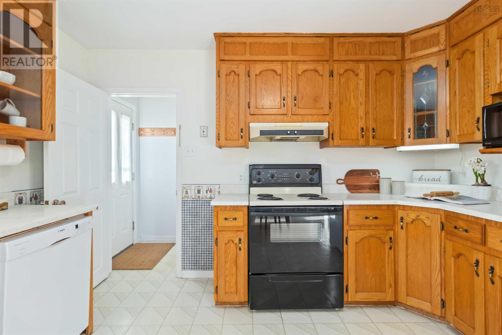 Property 10 of 32 of 88 Beaumont Drive