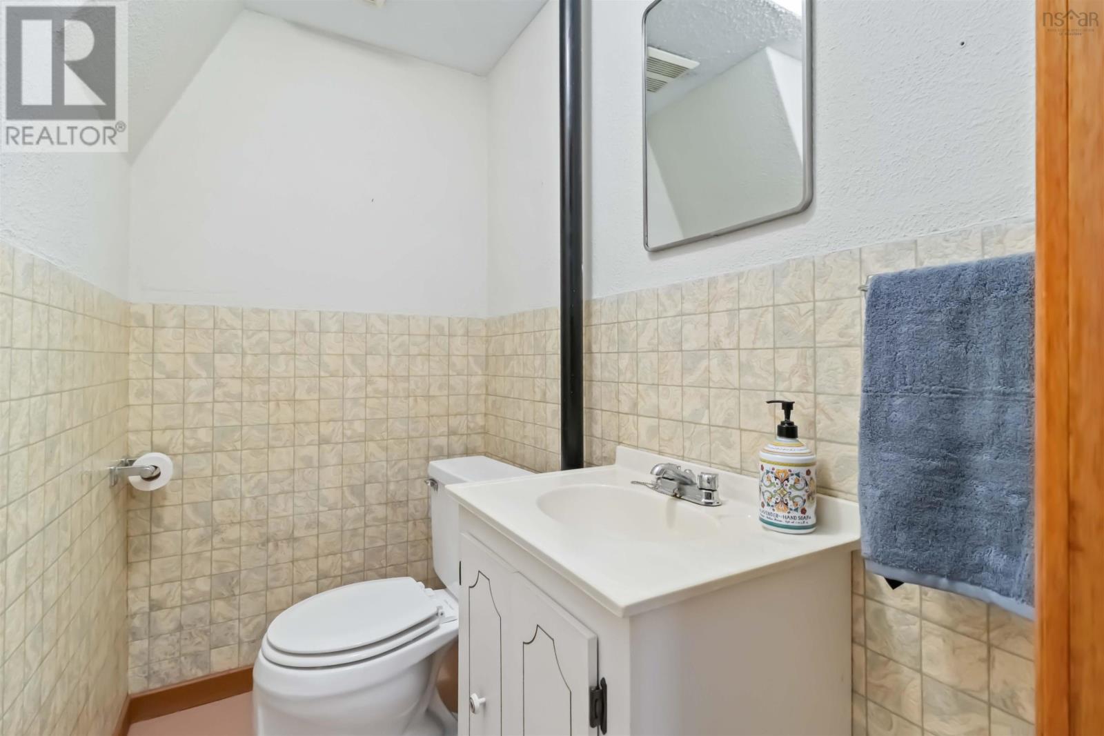 Property 20 of 32 of 88 Beaumont Drive