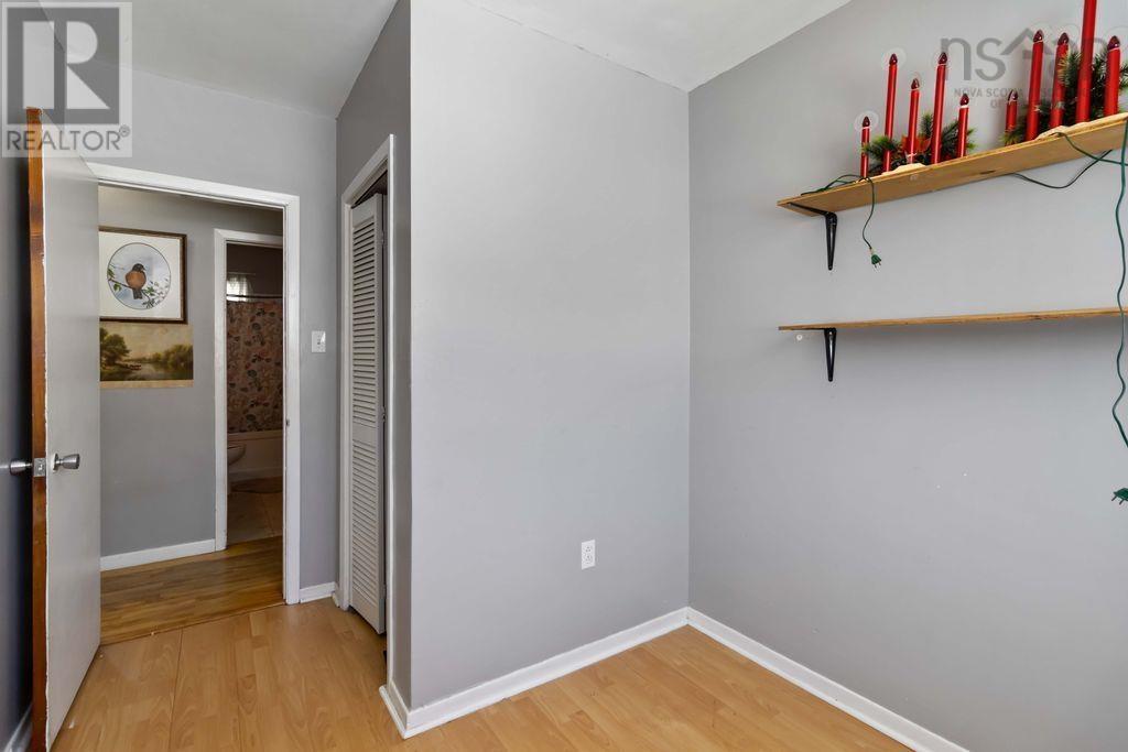 Property 8 of 13 of 71 Skyridge Avenue