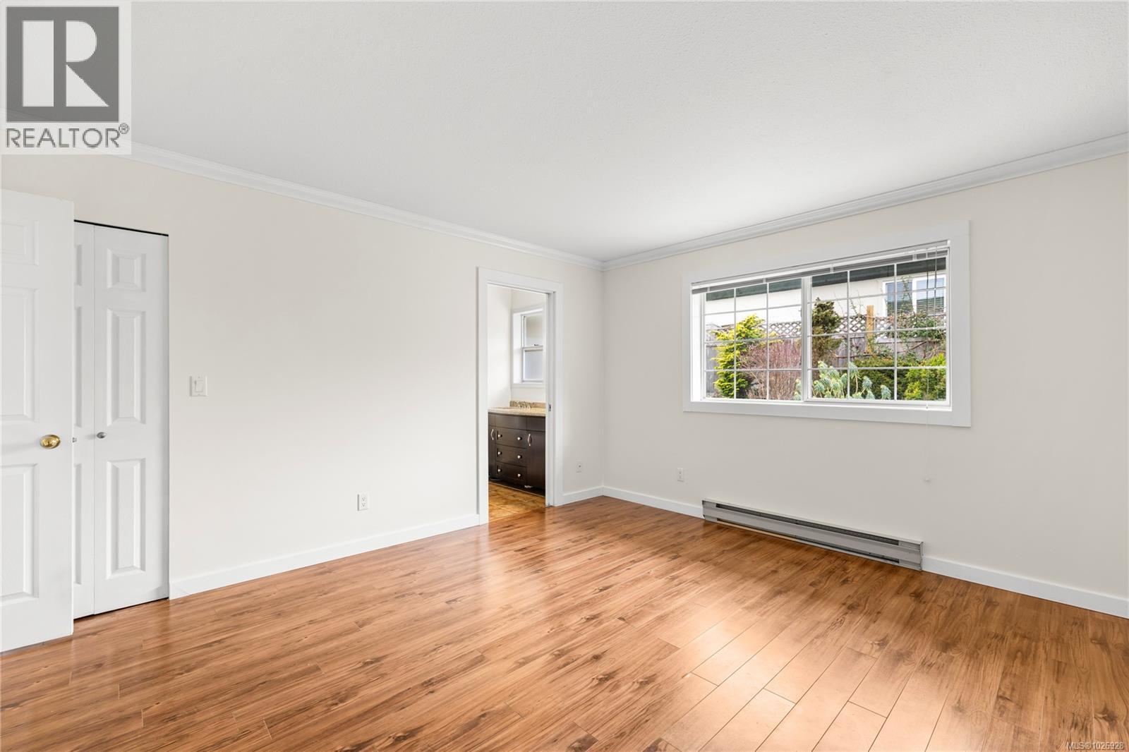 559 HOLLYWOOD RD - 17