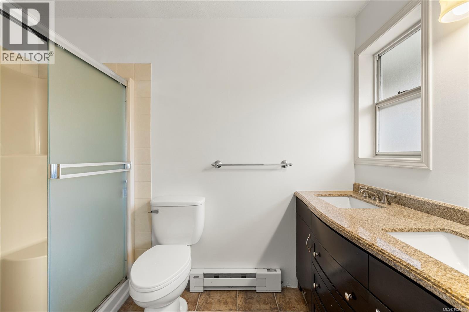 559 HOLLYWOOD RD - 18