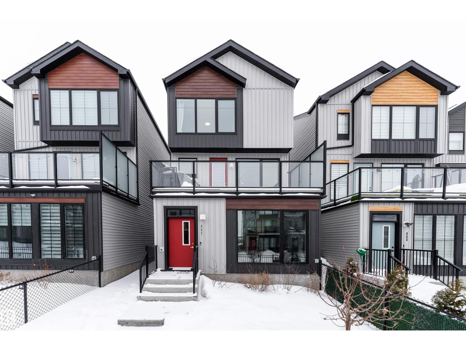 427 39 ST SW - 1