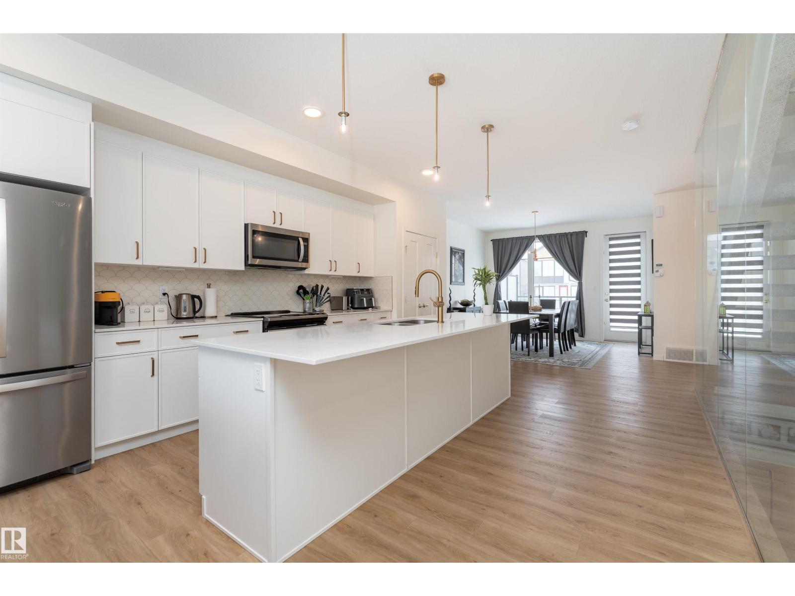 427 39 ST SW - 6