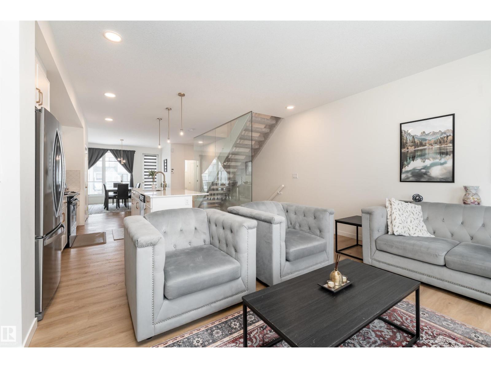 427 39 ST SW - 19