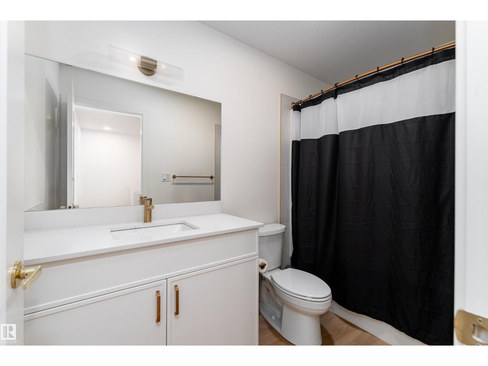 427 39 ST SW - 37