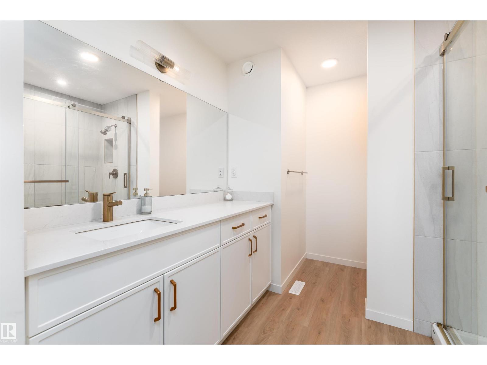 427 39 ST SW - 27