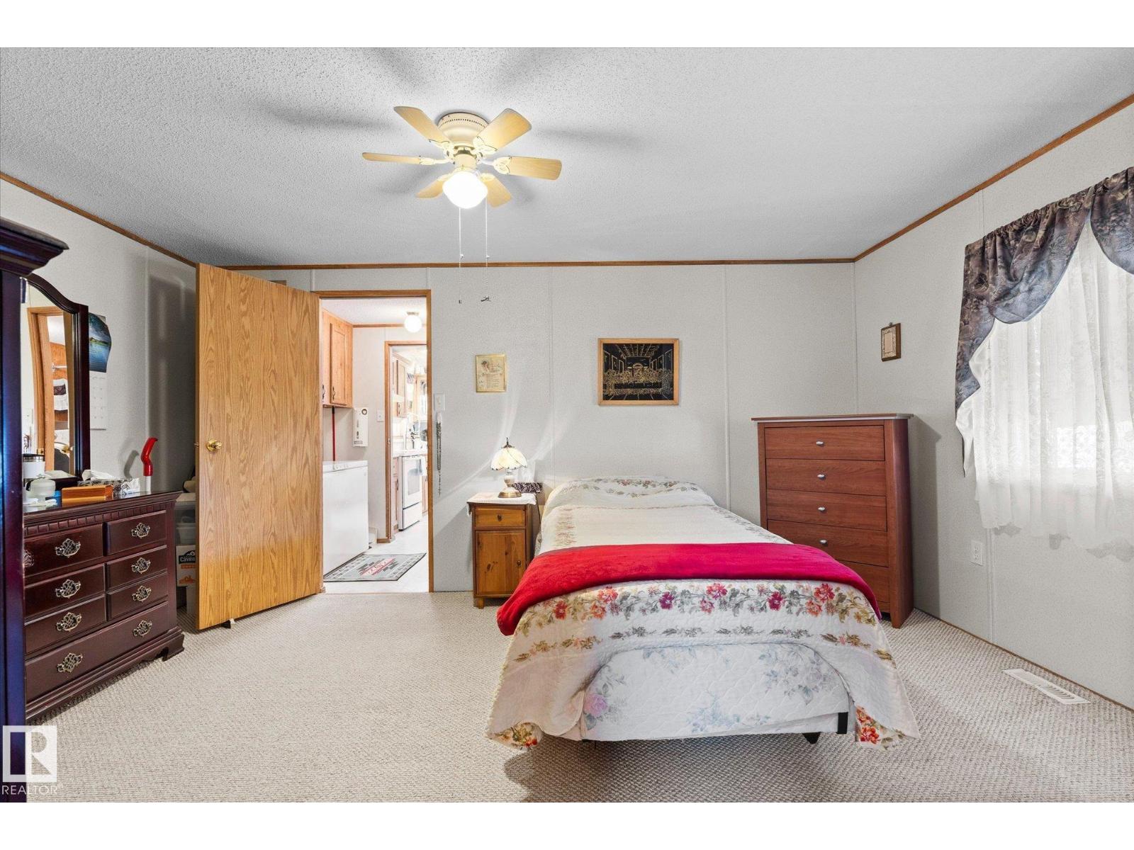 89 3400 48, Stony Plain