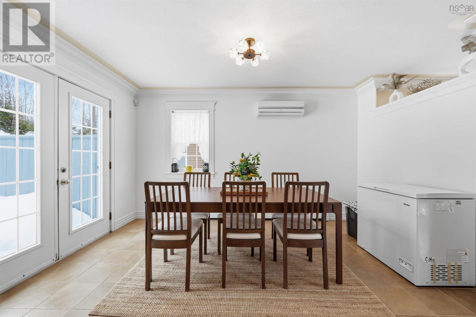 Property 14 of 35 of 15 Feller Court