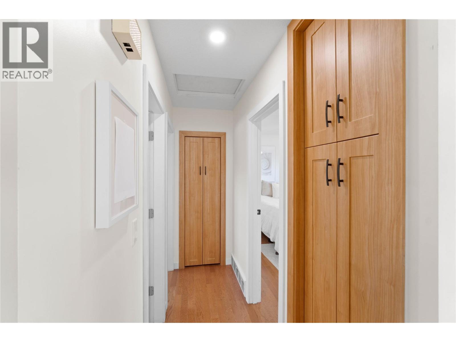 1077 DESMOND Place, Kamloops