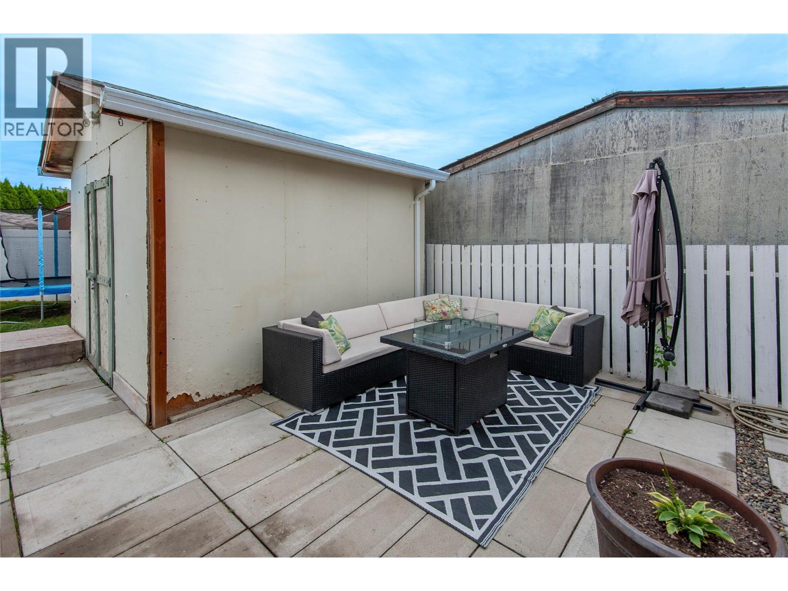 1077 DESMOND Place, Kamloops