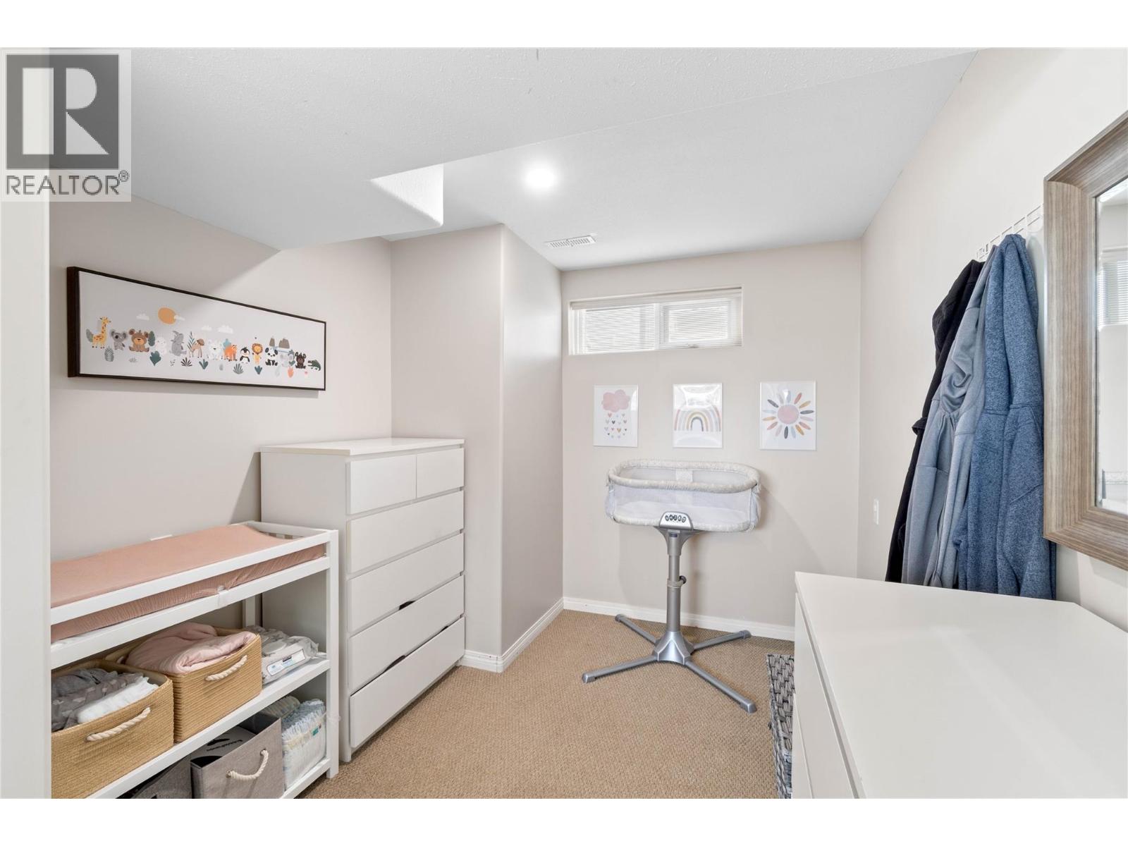 1077 DESMOND Place, Kamloops