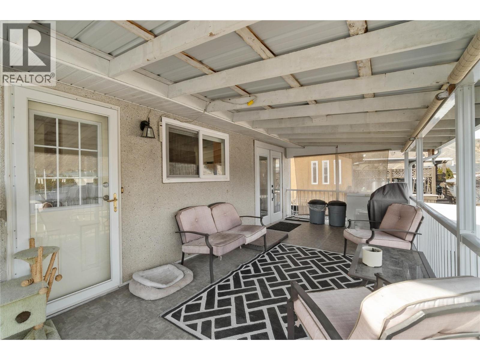 1077 DESMOND Place, Kamloops