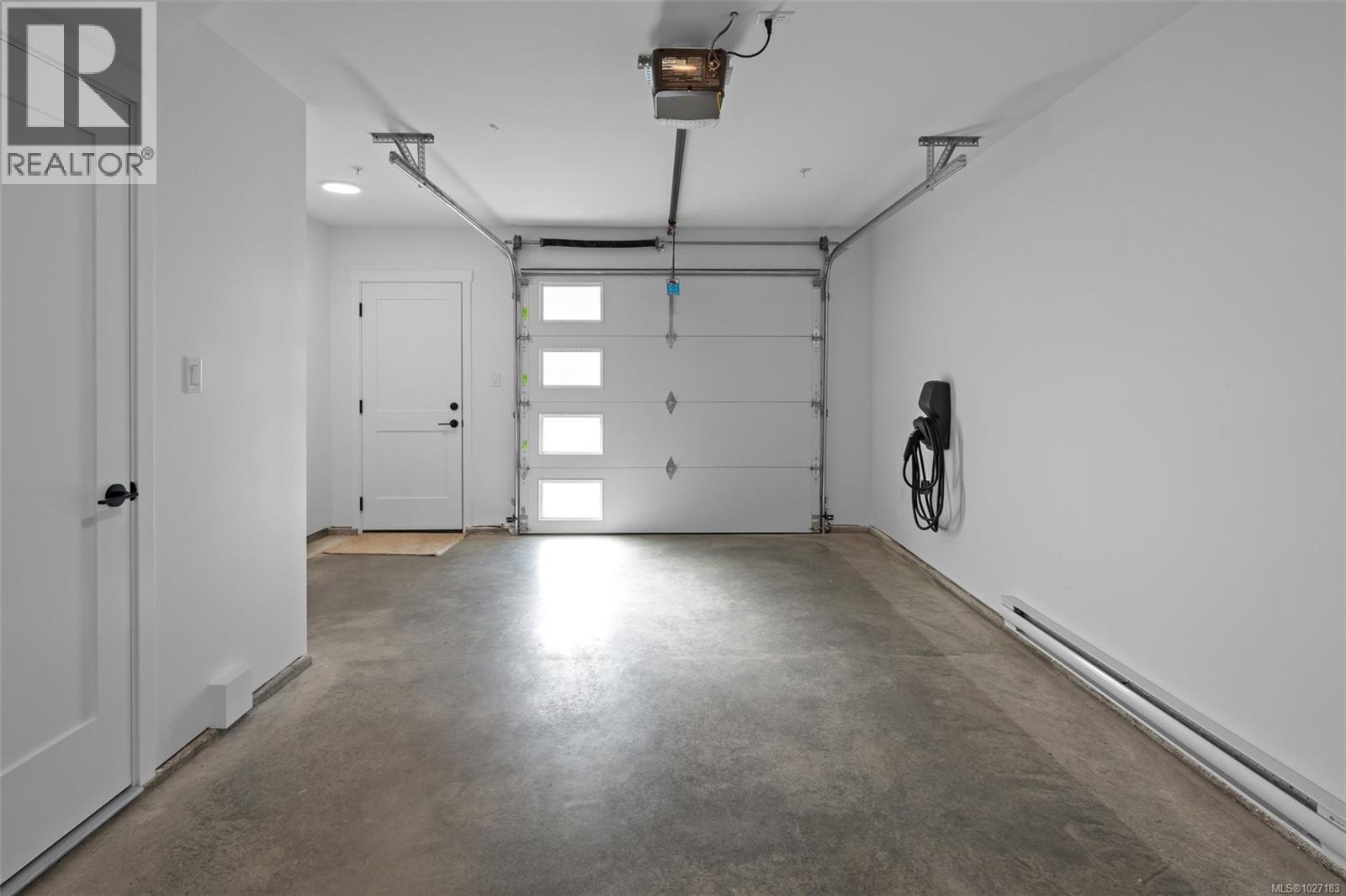 #128 368 TRADEWINDS AVE - 29