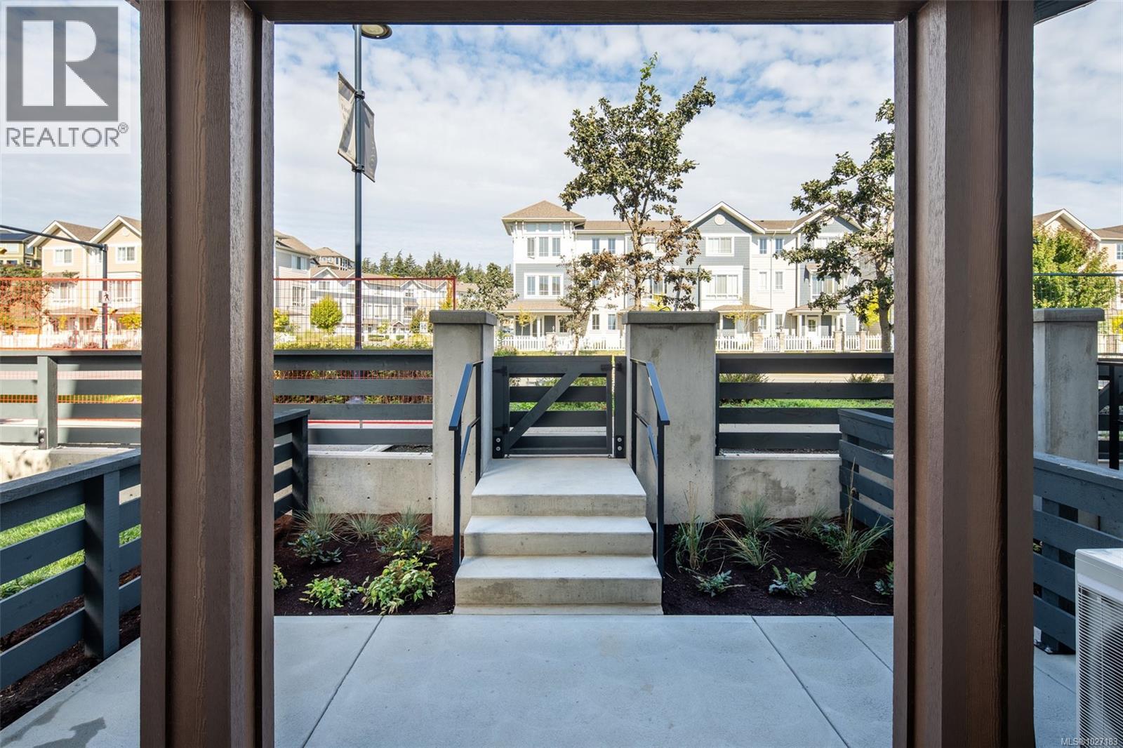 #128 368 TRADEWINDS AVE - 31