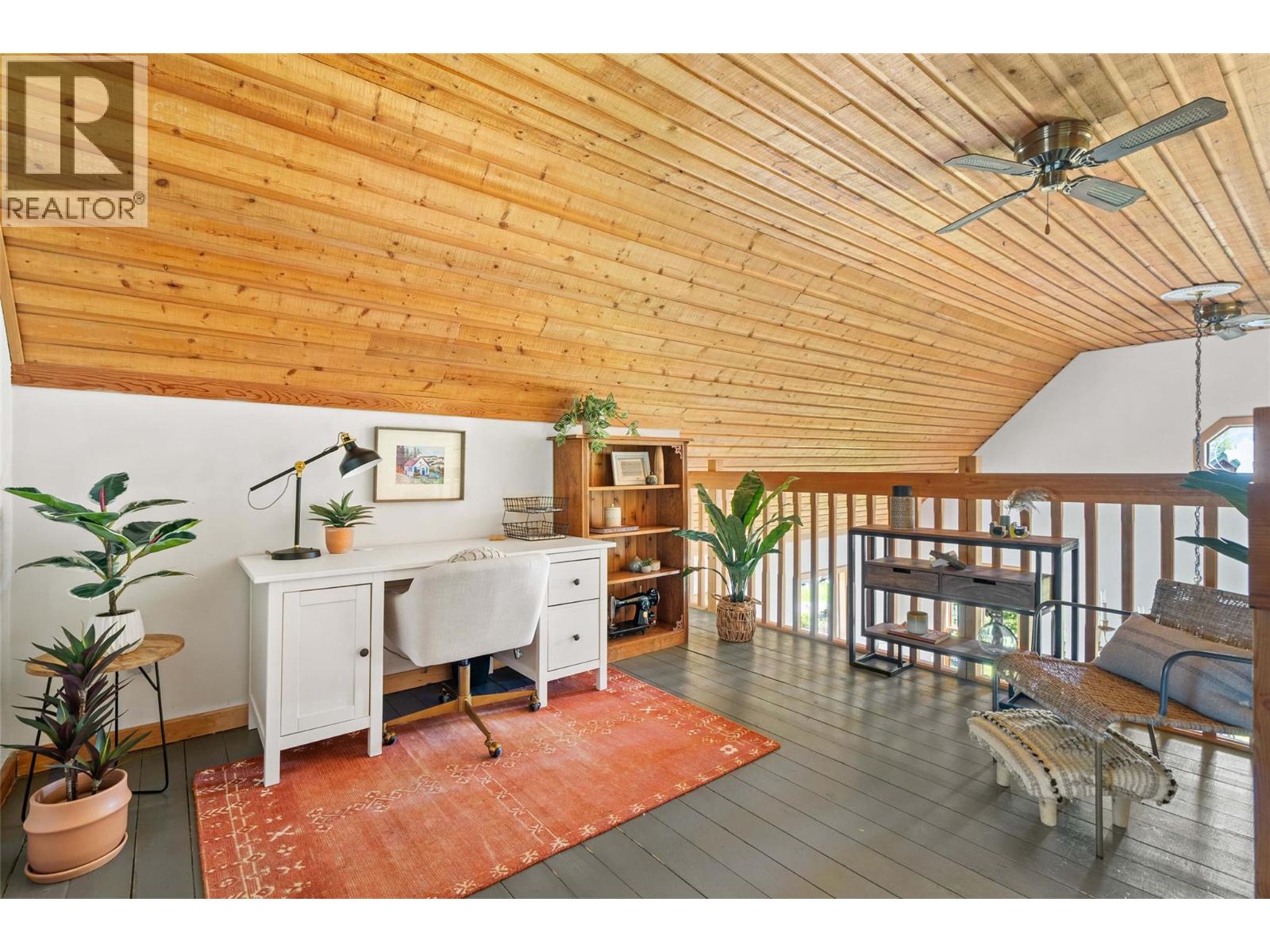 9211 WEST Avenue - 28