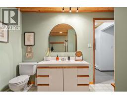 9211 West Avenue, Wilmer, BC V0A1K5 Photo 36