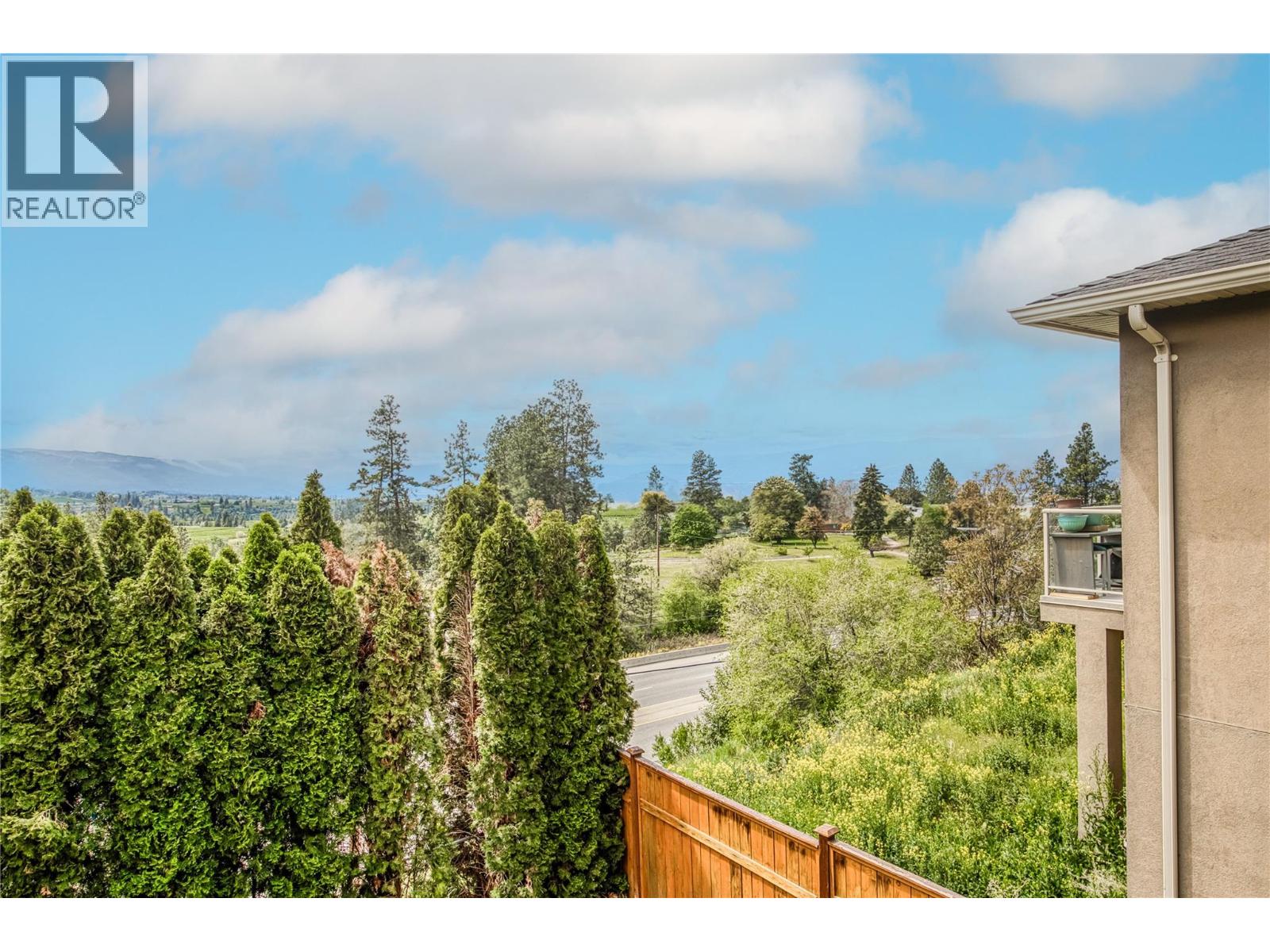  1084 Hume Avenue, Kelowna