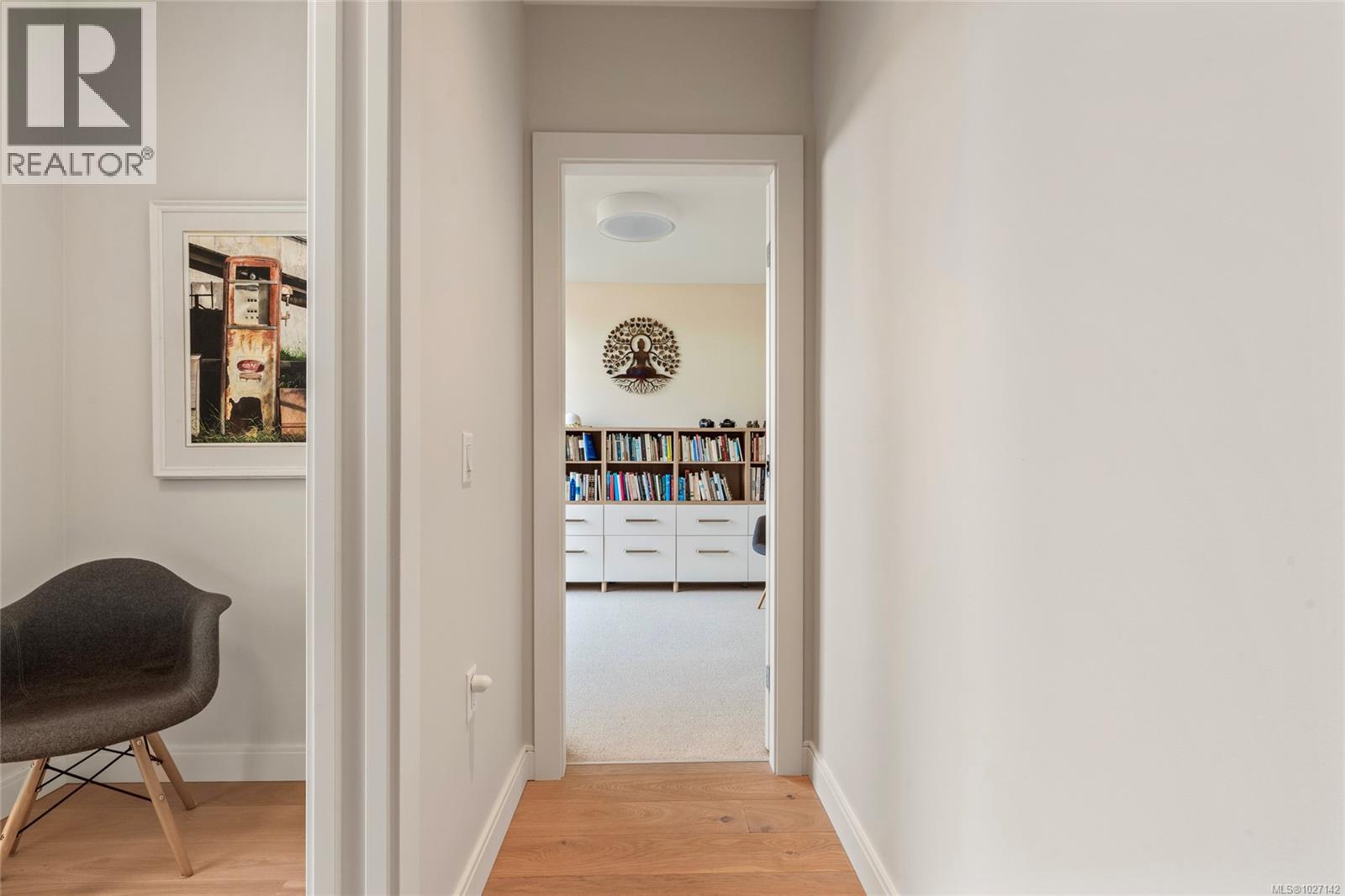 301 1916 Oak Bay Avenue, Victoria