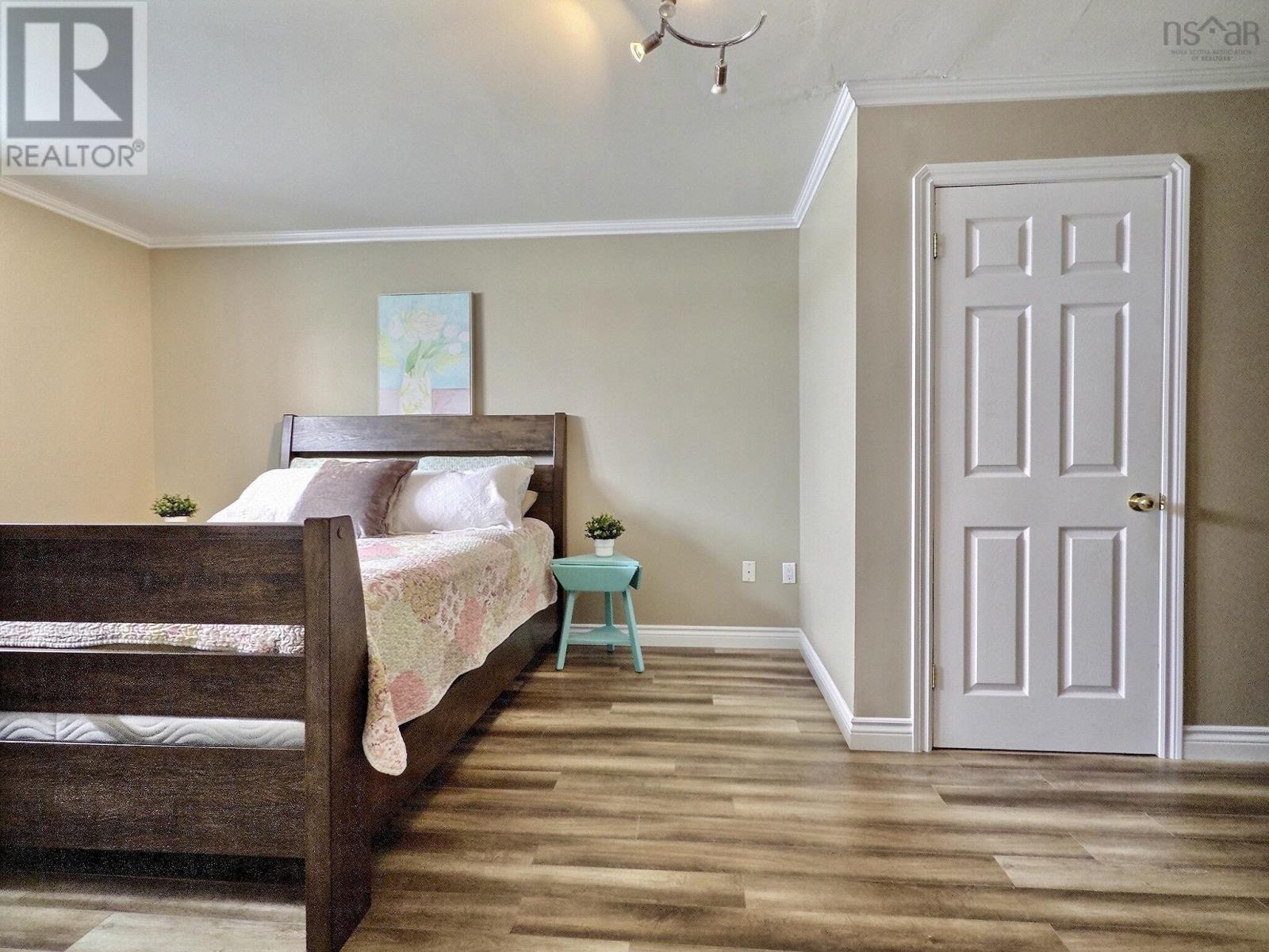 Property 28 of 33 of 1279 MACGARRY ROAD