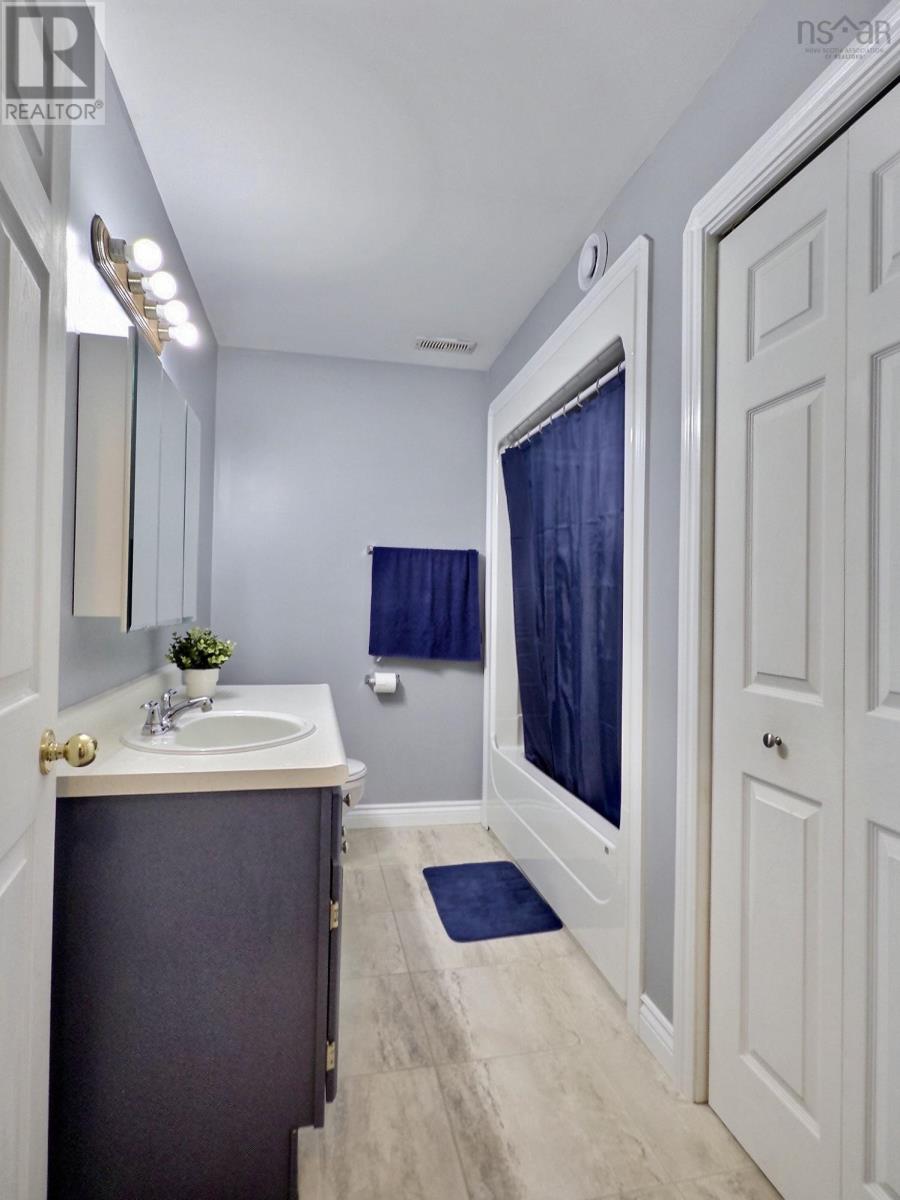 Property 29 of 33 of 1279 MACGARRY ROAD