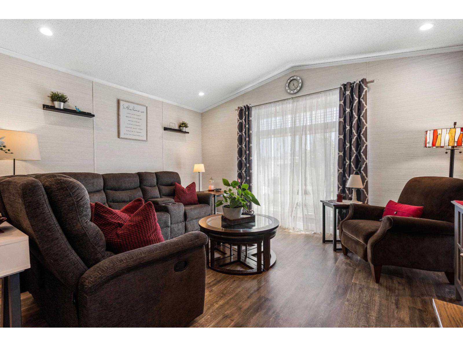 26 6035 VEDDER ROAD, Sardis South, Chilliwack