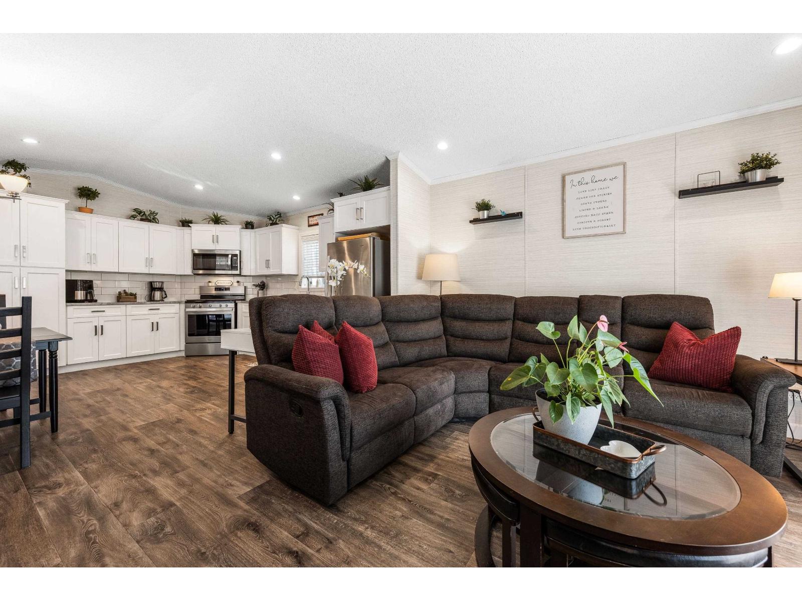 26 6035 VEDDER ROAD, Sardis South, Chilliwack