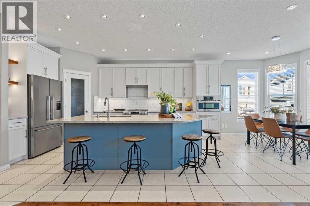 40 Drake Landing Way - Photo 5 of 50, Okotoks, Alberta