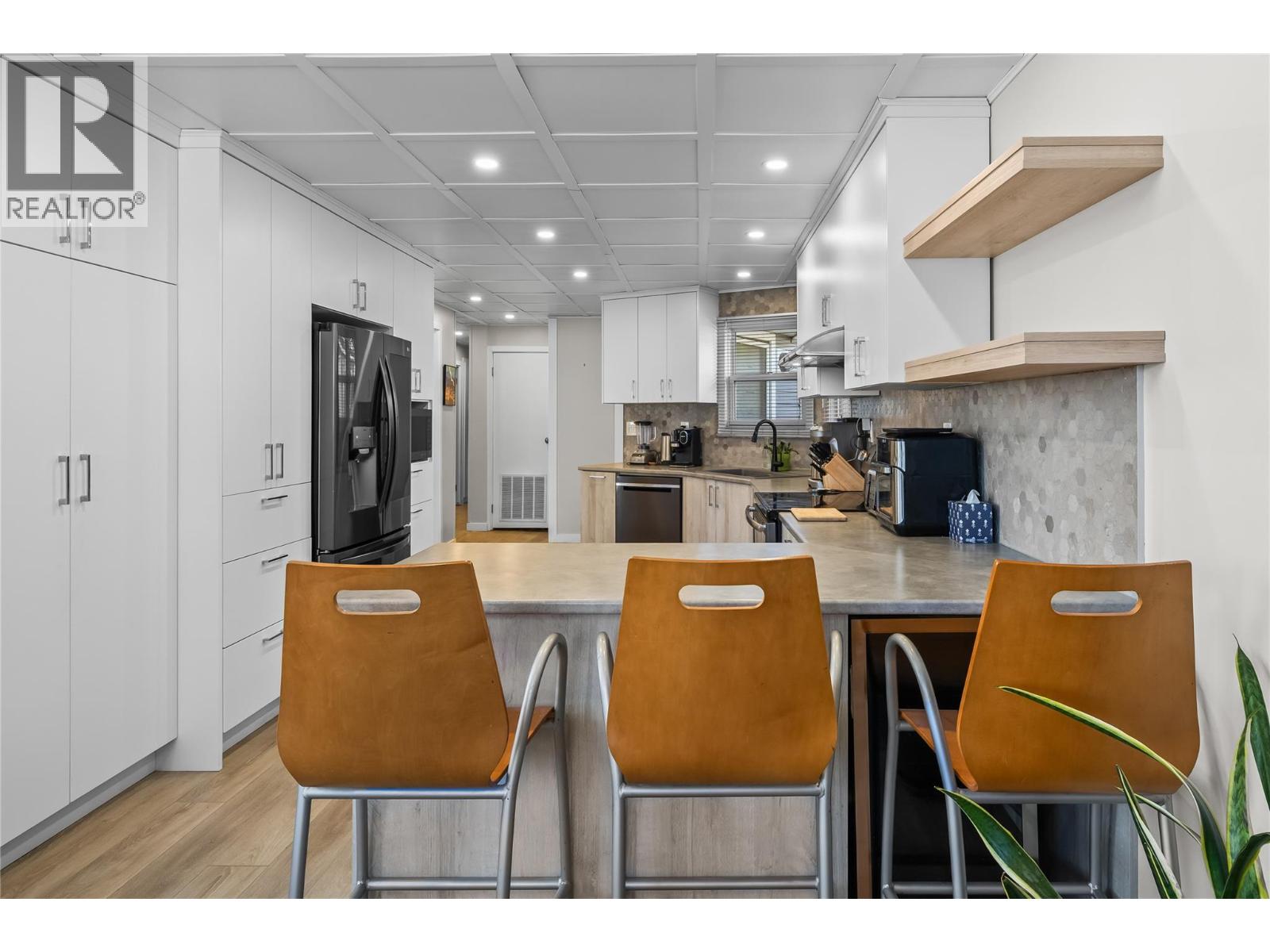 266 1999 97 Highway South, West Kelowna