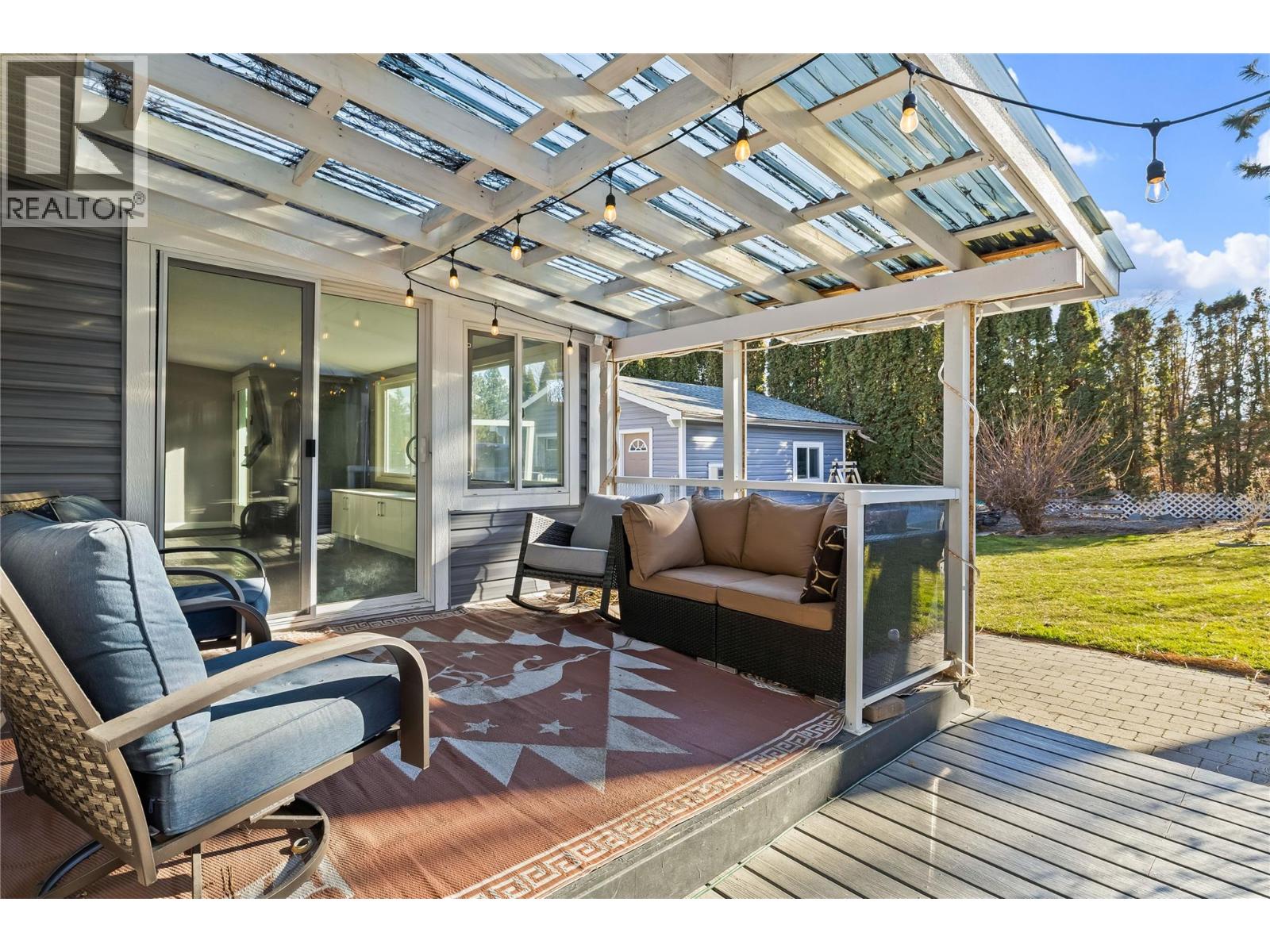 266 1999 97 Highway South, West Kelowna