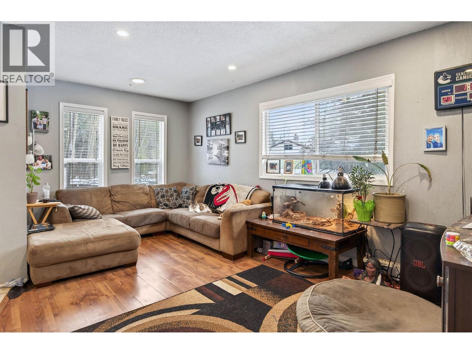 1050 Scott Drive, Clearwater