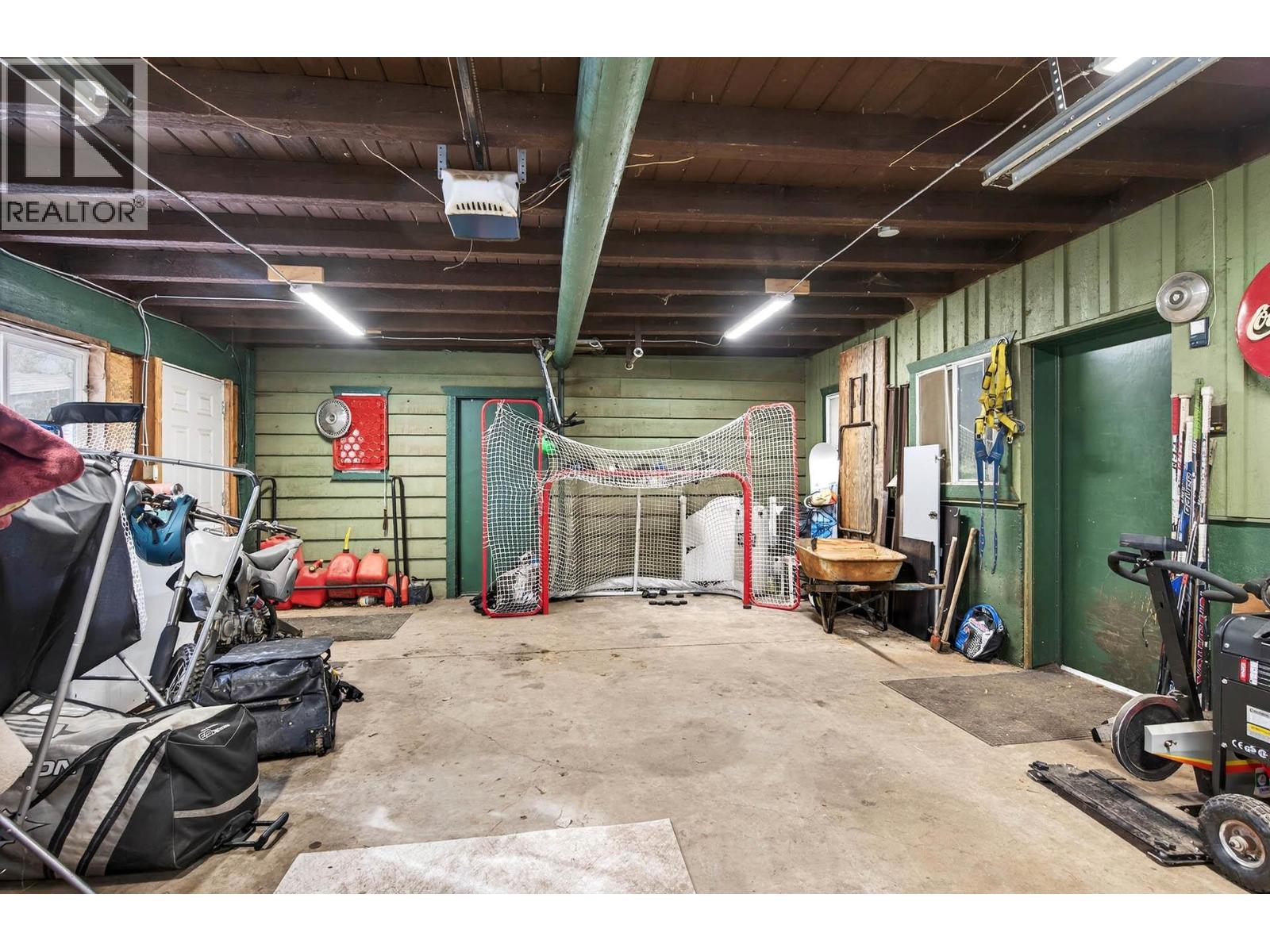 1050 Scott Drive, Clearwater