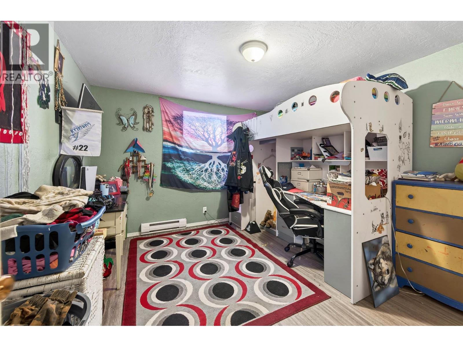 1050 Scott Drive, Clearwater