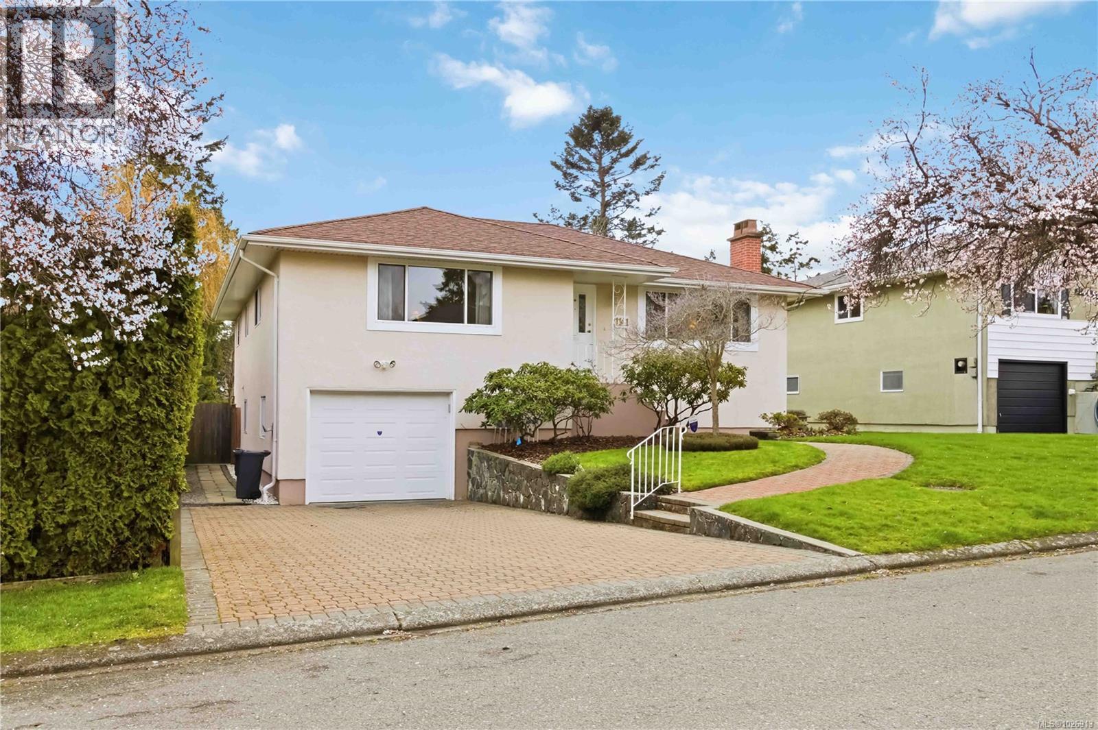 1141 Hadfield Ave - Photo 5 of 80, Esquimalt, British Columbia