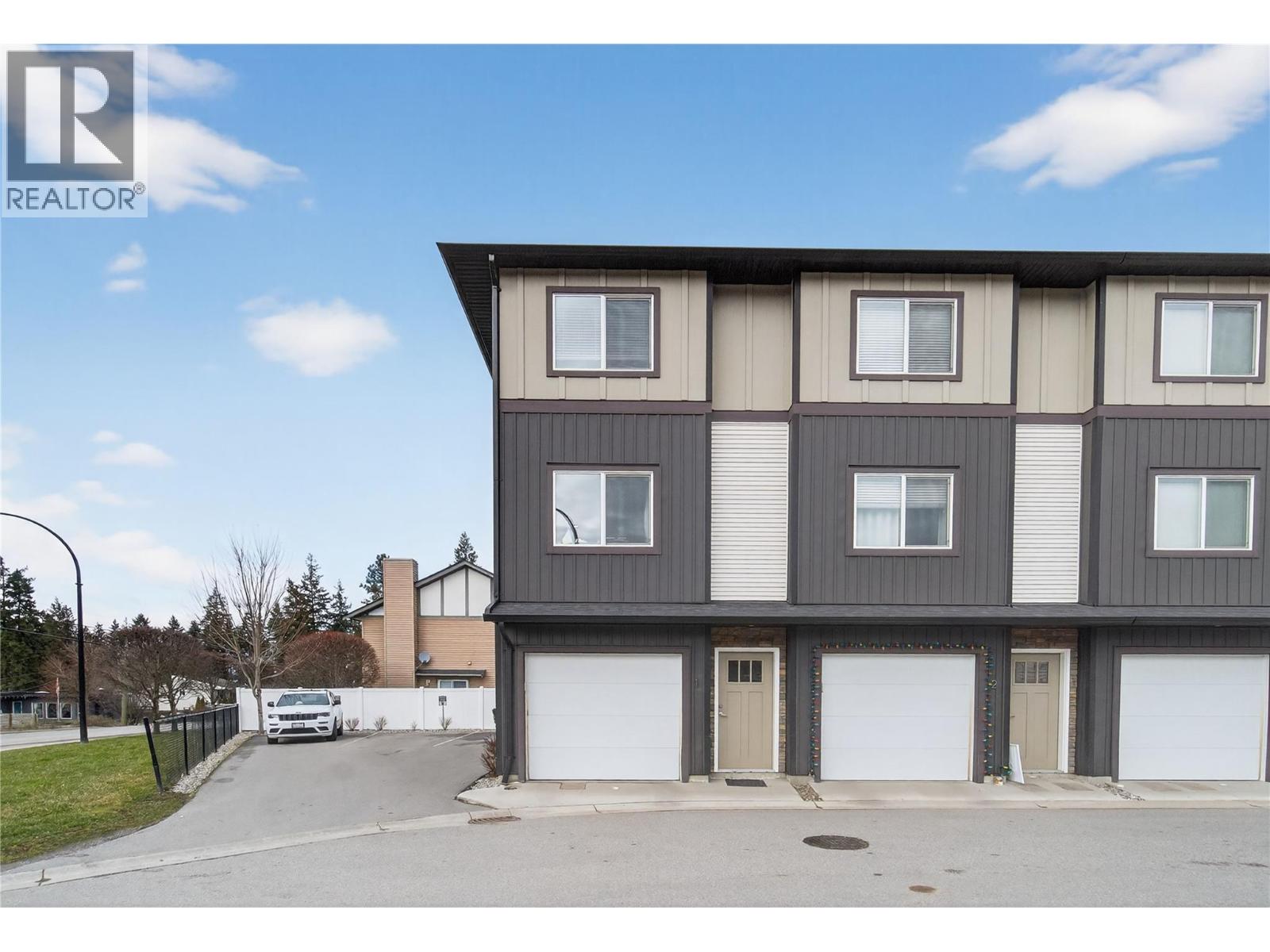 2081 11 Avenue NE Unit# 1, Salmon Arm