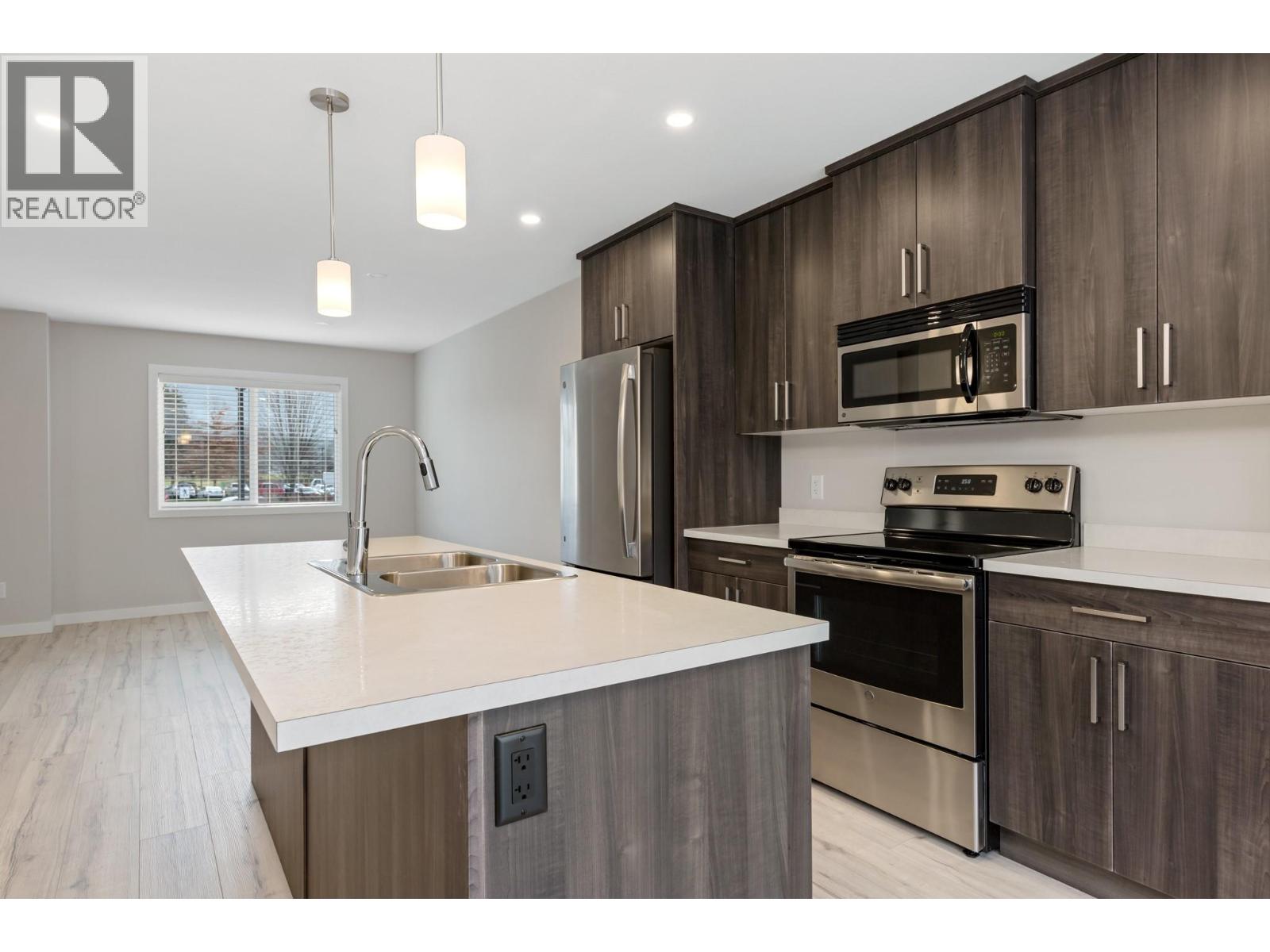 2081 11 Avenue NE Unit# 1, Salmon Arm