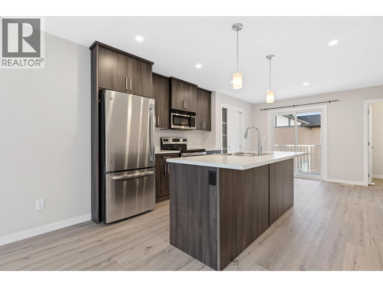 2081 11 Avenue NE Unit# 1, Salmon Arm