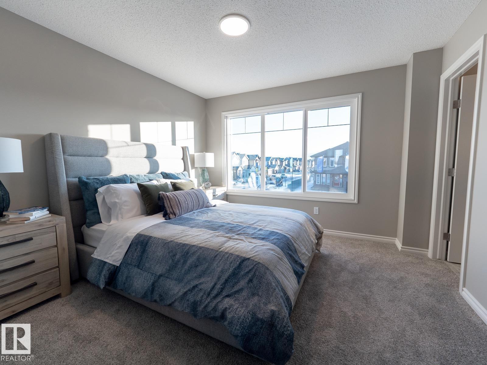 390 EASTWOOD DR - 16